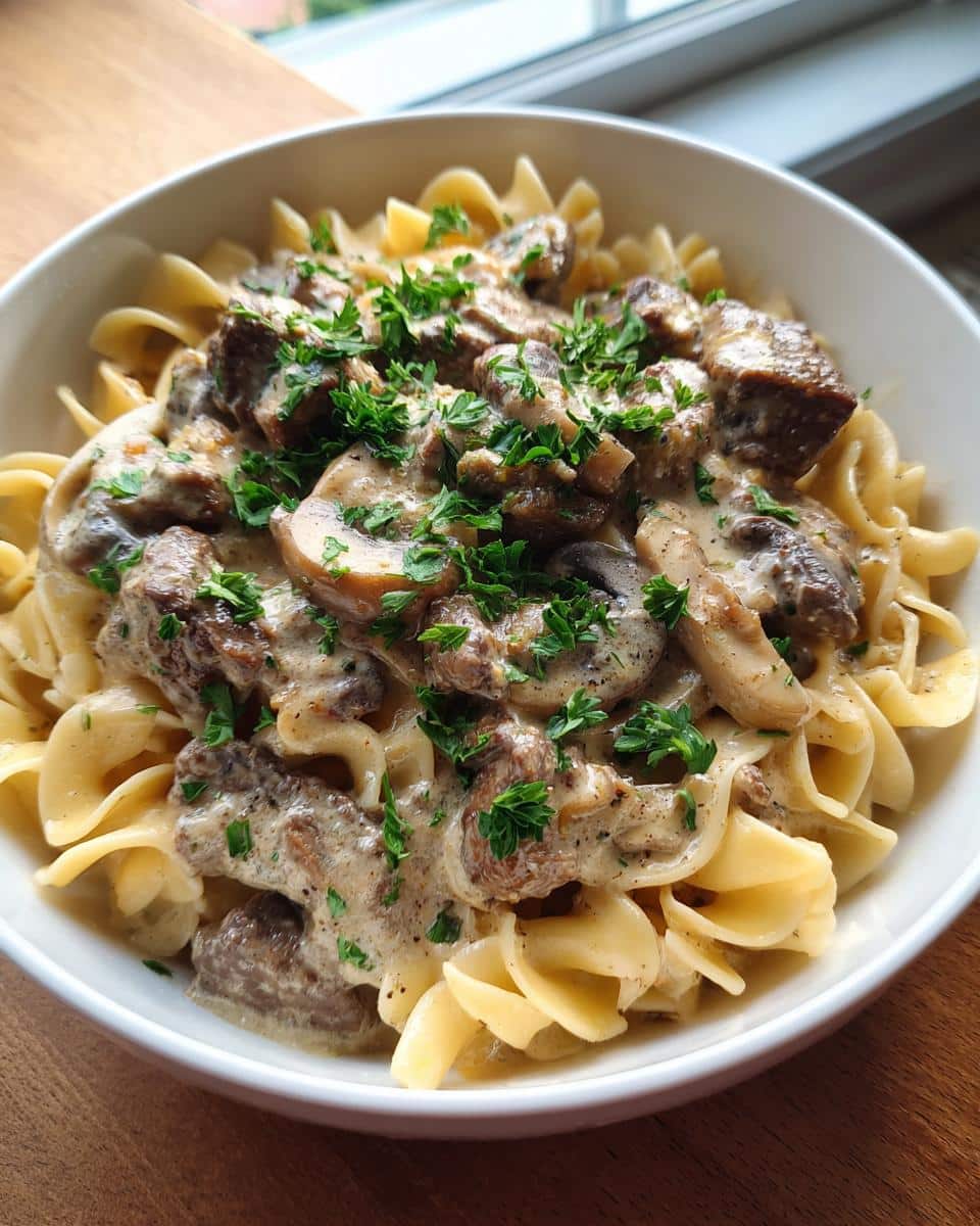 Slow Cooker Beef Stroganoff - detail 2